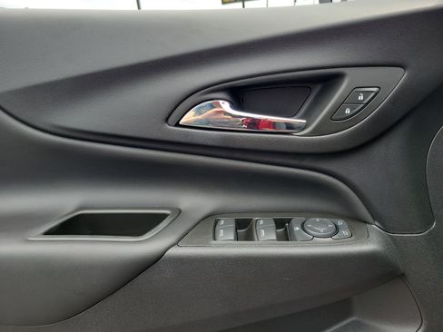 Used 2023 Chevrolet Equinox LT image 17