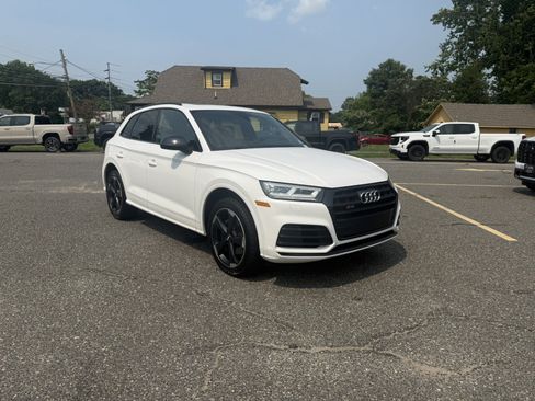 Used 2019 Audi SQ5 Premium Plus w/ Premium Plus Package AWD/4WD image 1