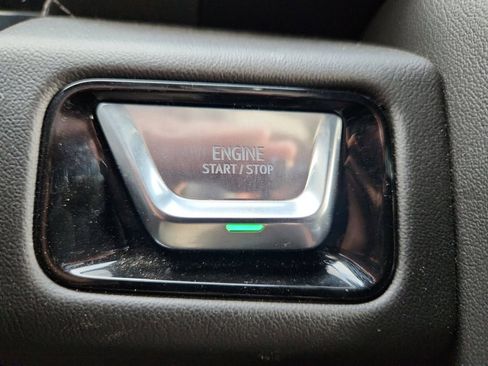 Used 2025 GMC Yukon Denali image 29