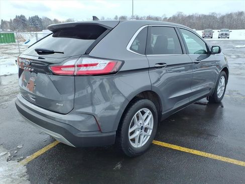 Used 2021 Ford Edge SEL w/ Convenience Package image 5
