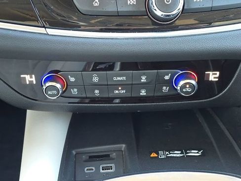 Used 2022 Buick Enclave Avenir w/ Avenir Technology Package image 38