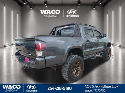 Used 2021 Toyota Tacoma Limited AWD/4WD image 12