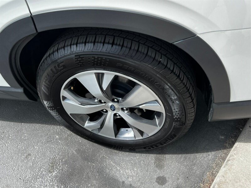 Used 2025 Subaru Ascent Premium AWD/4WD image 12