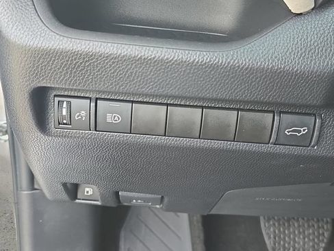Used 2023 Toyota RAV4 XLE Premium AWD/4WD image 27