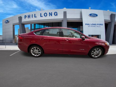 Certified 2019 Ford Fusion SE FWD image 8