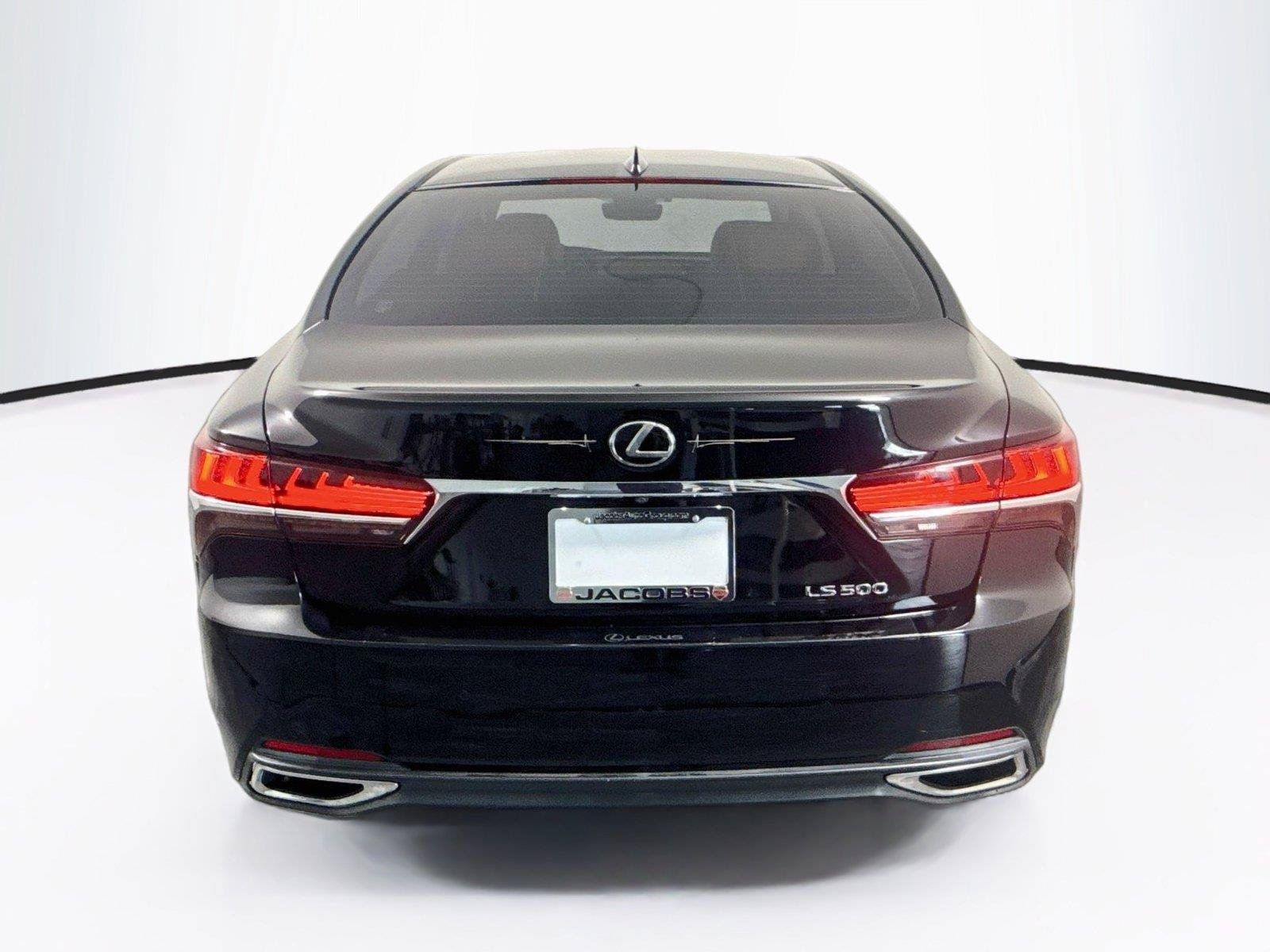Used 2018 Lexus LS 500 w/ Accessory Package (Z2) RWD image 4