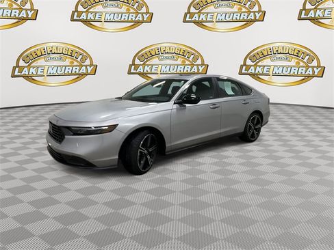 Used 2024 Honda Accord Sport image 7