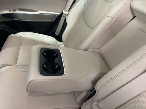 Used 2026 Genesis GV70 2.5T Advanced image 30