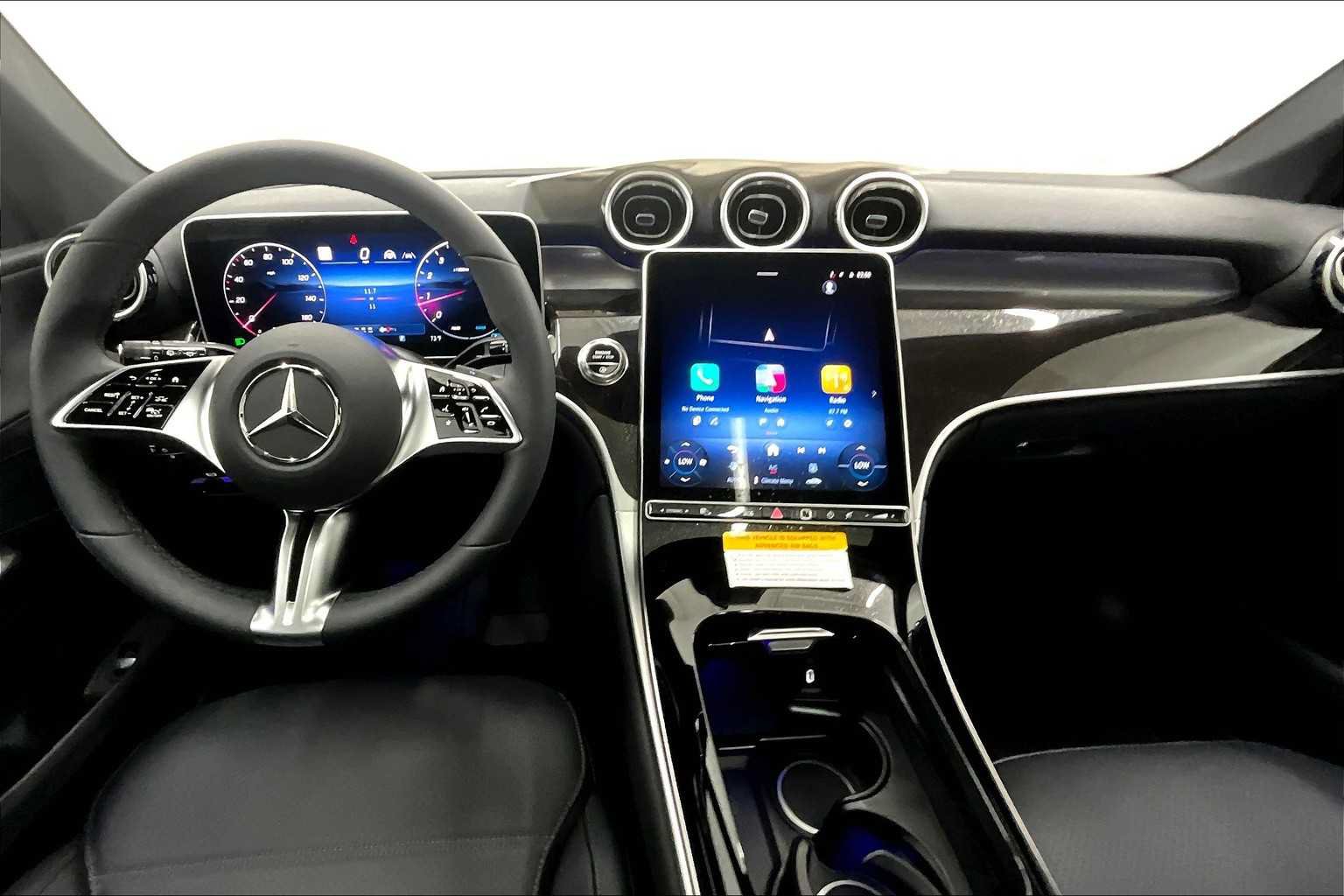 Used 2026 Mercedes-Benz GLC 300 image 5