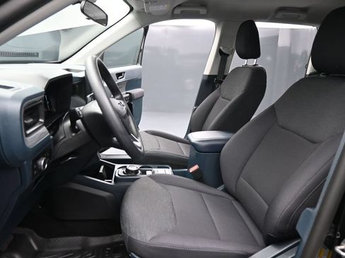 Used 2025 Ford Maverick XL FWD image 9
