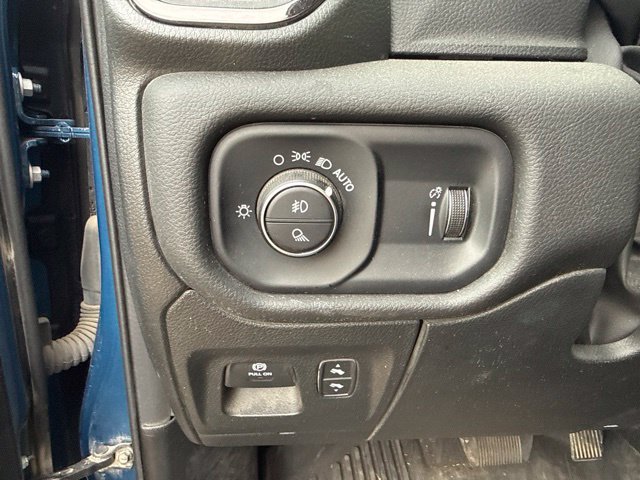Used 2024 RAM 1500 Big Horn AWD/4WD image 17