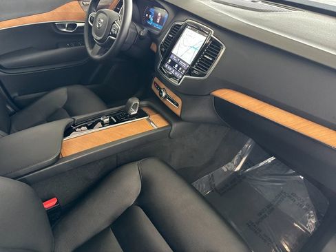 Certified 2023 Volvo XC90 T8 Plus AWD/4WD image 16