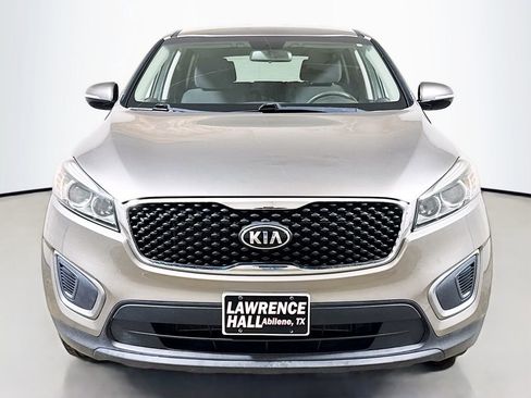 Used 2016 Kia Sorento L FWD image 2