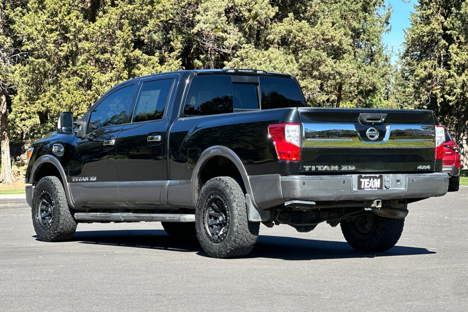 Used 2017 Nissan Titan Platinum Reserve AWD/4WD image 6