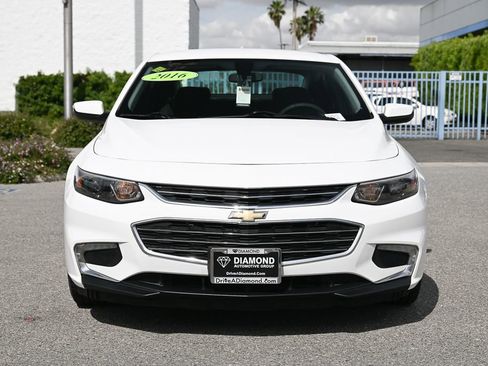 Used 2016 Chevrolet Malibu LT FWD image 2