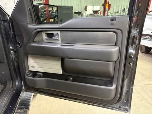 Used 2014 Ford F150 FX4 w/ Equipment Group 402A Luxury image 16