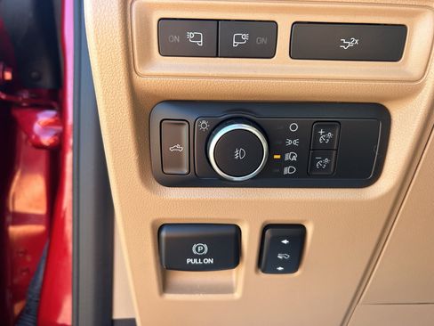 Used 2022 Ford F150 Lariat w/ Equipment Group 502A High AWD/4WD image 22