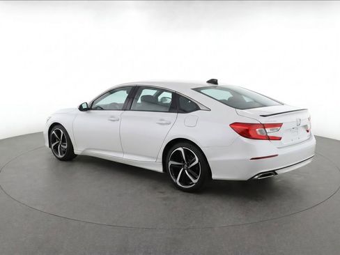Used 2022 Honda Accord Sport image 3