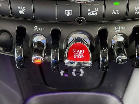 Used 2015 MINI Cooper 2-Door Hardtop image 15