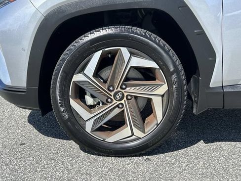 Certified 2024 Hyundai Tucson Limited AWD/4WD image 9