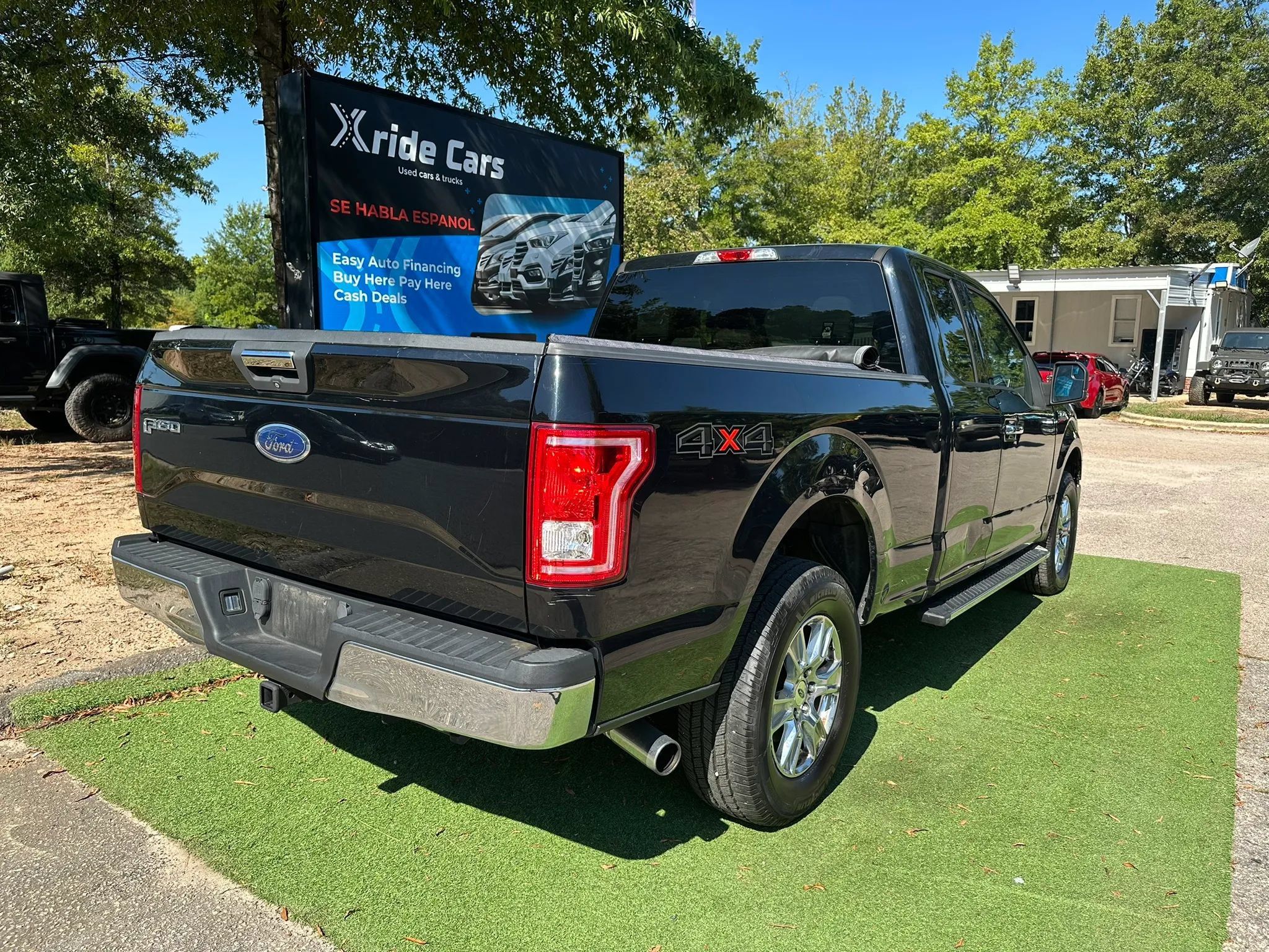 Used 2016 Ford F150 XLT w/ Equipment Group 301A Mid AWD/4WD image 5
