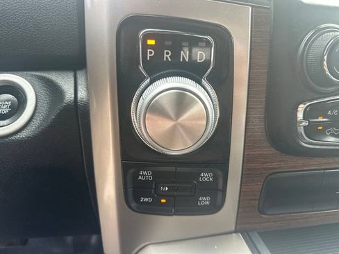 Used 2017 RAM 1500 Laramie w/ Convenience Group AWD/4WD image 31