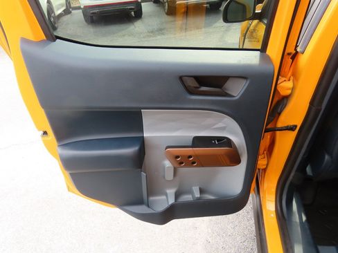 Used 2022 Ford Maverick Lariat w/ Lariat Luxury Package image 19