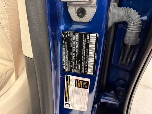 Used 2022 Mercedes-Benz GLS 450 4MATIC image 14