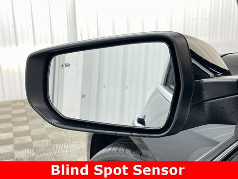 Used 2018 Chevrolet Malibu Premier w/ Premier Sun and Wheel Package image 36