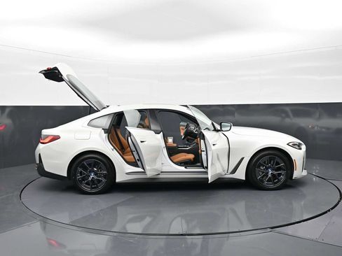 Certified 2023 BMW i4 eDrive35 RWD image 35