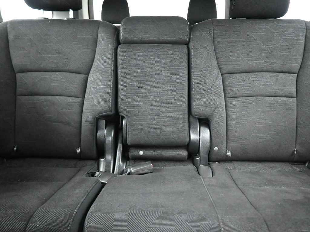 Used 2019 Honda Pilot LX image 26