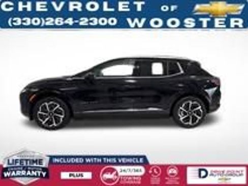 Used 2025 Chevrolet Equinox EV LT image 2