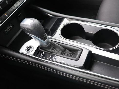 Used 2023 Nissan Altima 2.5 SV image 17