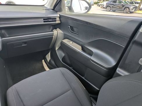 Used 2025 Hyundai Kona SEL FWD image 16