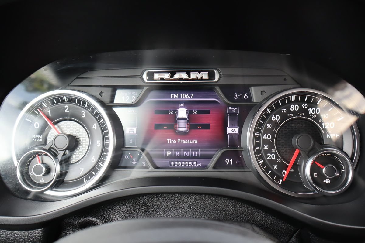 Used 2019 RAM 1500 Big Horn AWD/4WD image 32