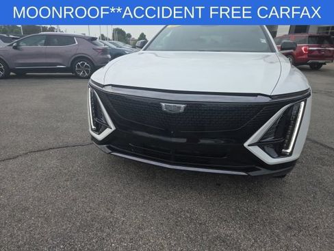 Used 2024 Cadillac Lyriq Sport RWD image 6