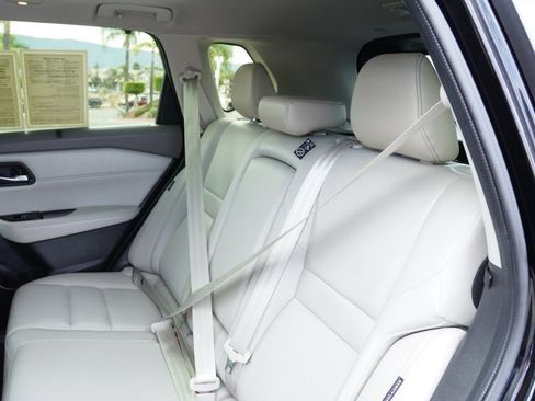 Used 2023 Nissan Rogue SL w/ SL Premium Package image 22