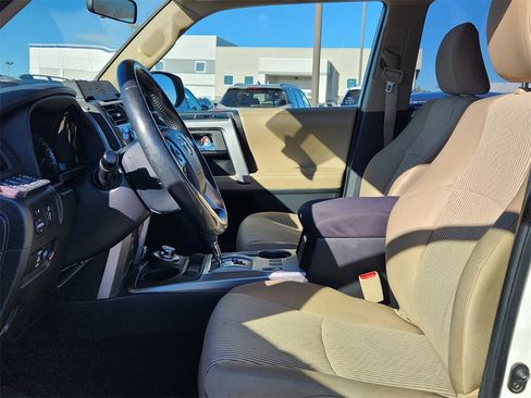 Used 2016 Toyota 4Runner SR5 image 8