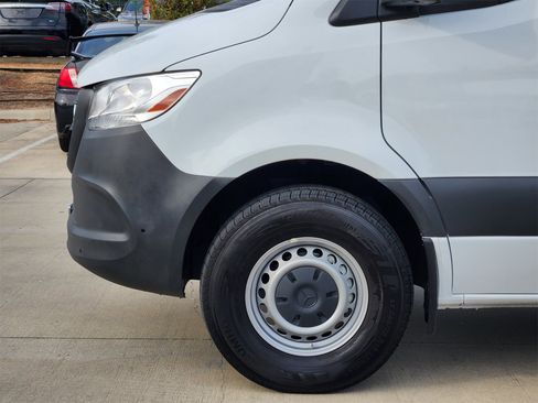 Used 2024 Mercedes-Benz Sprinter 144 Cargo image 10