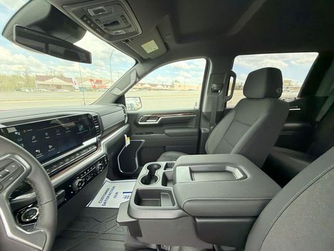 New 2026 Chevrolet Silverado 1500 LT w/ Safety Package AWD/4WD image 12