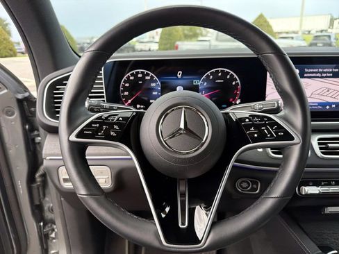 Used 2025 Mercedes-Benz GLE 450 4MATIC w/ Winter Package image 28