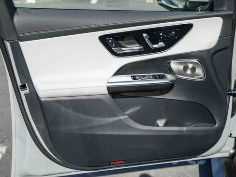 New 2026 Mercedes-Benz GLC 300 4MATIC image 19