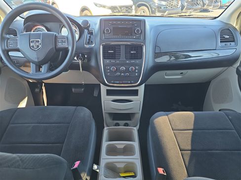 Used 2012 Dodge Grand Caravan SE image 8