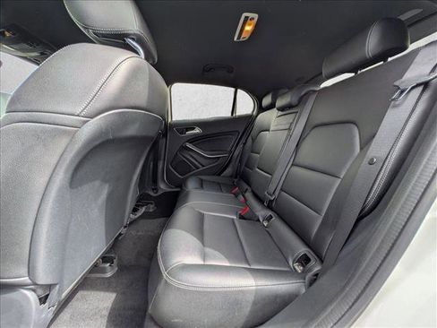 Used 2019 Mercedes-Benz GLA 250 image 18