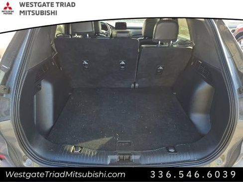 Used 2020 Ford Escape Titanium image 15