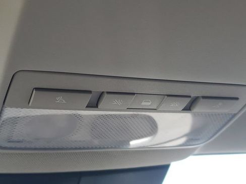 Certified 2020 Buick Encore Preferred FWD image 27