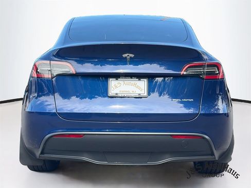 Used 2023 Tesla Model Y Long Range AWD/4WD image 6