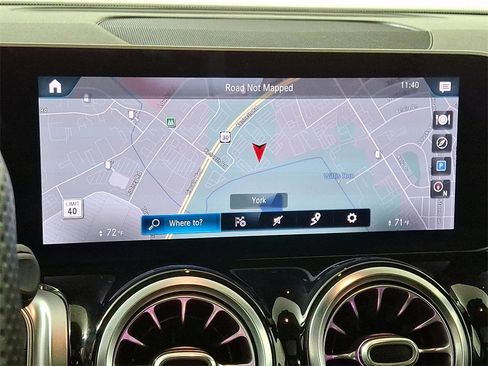 Used 2021 Mercedes-Benz GLB 35 AMG 4MATIC image 3