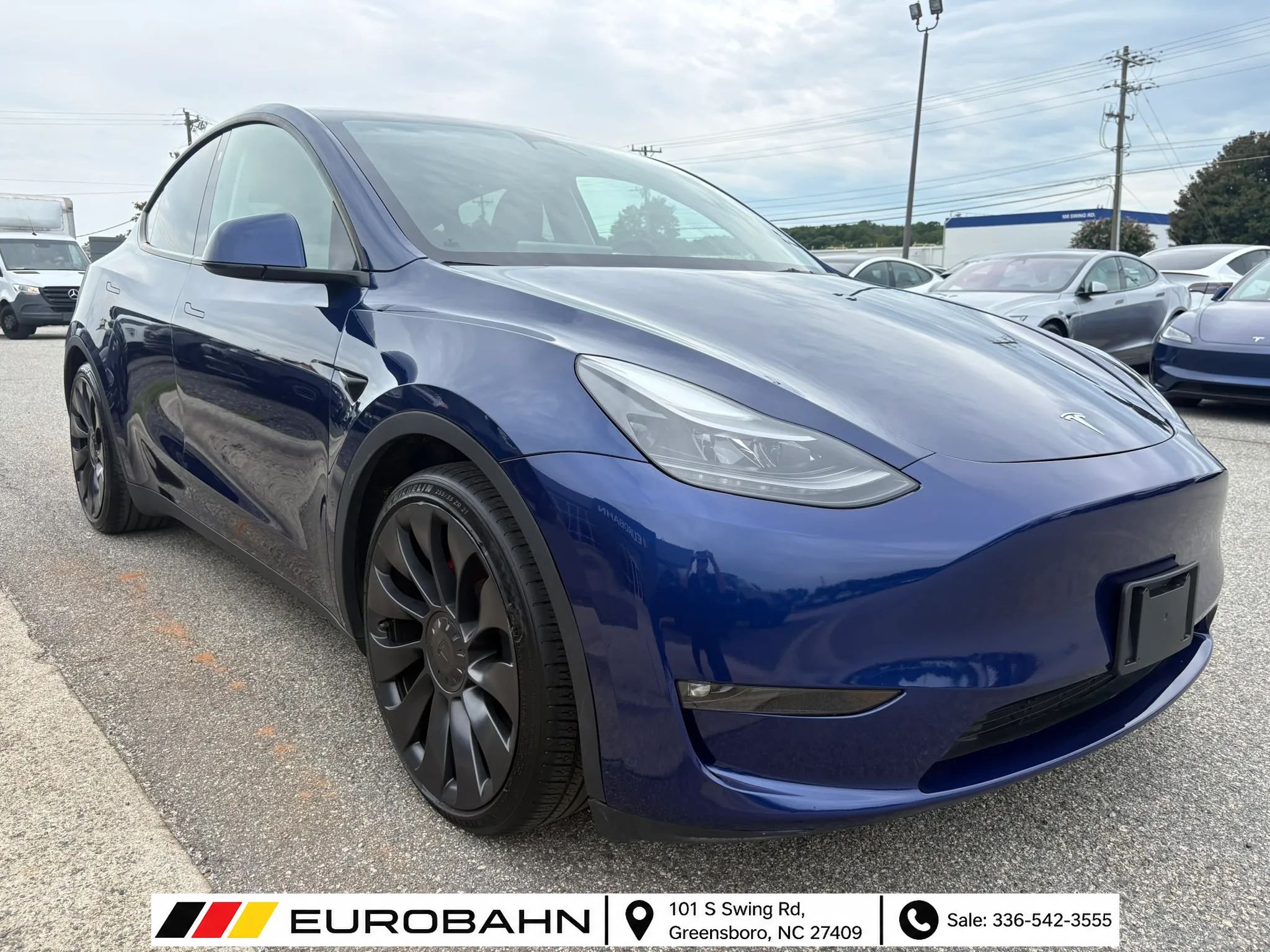 Used 2023 Tesla Model Y Performance AWD/4WD image 25