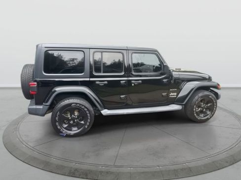 Used 2018 Jeep Wrangler Unlimited Sahara image 6